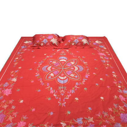 Picture of White Cotton Bed Sheets Red